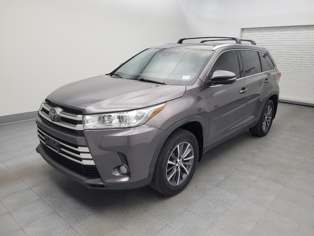 used 2019 Toyota Highlander car, priced at $24,395