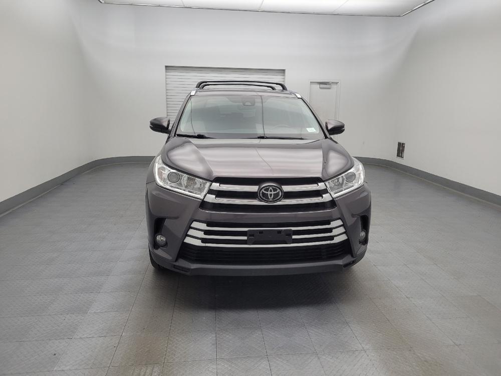 used 2019 Toyota Highlander car, priced at $24,395