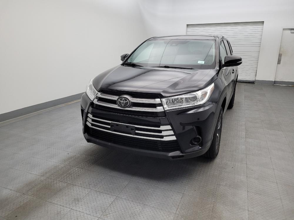 used 2019 Toyota Highlander car, priced at $21,395