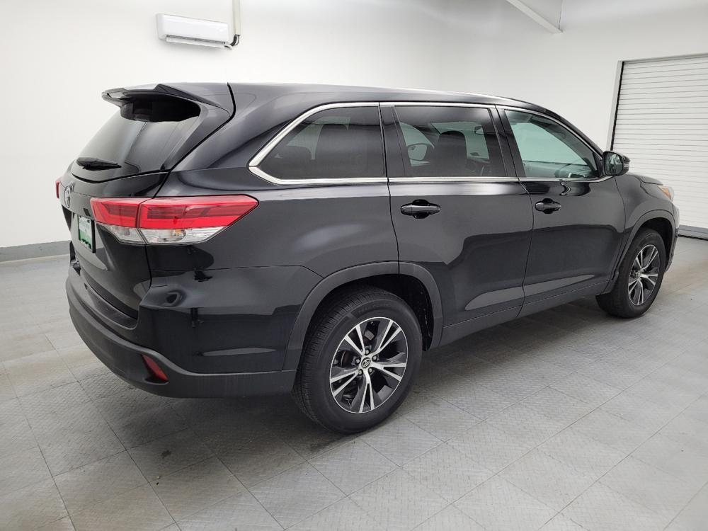 used 2019 Toyota Highlander car, priced at $21,395