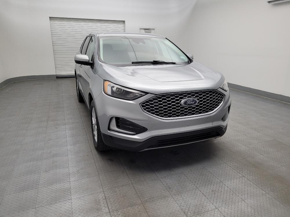 used 2024 Ford Edge car, priced at $24,995