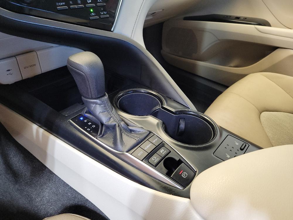 used 2018 Toyota Camry Hybrid car, priced at $21,795