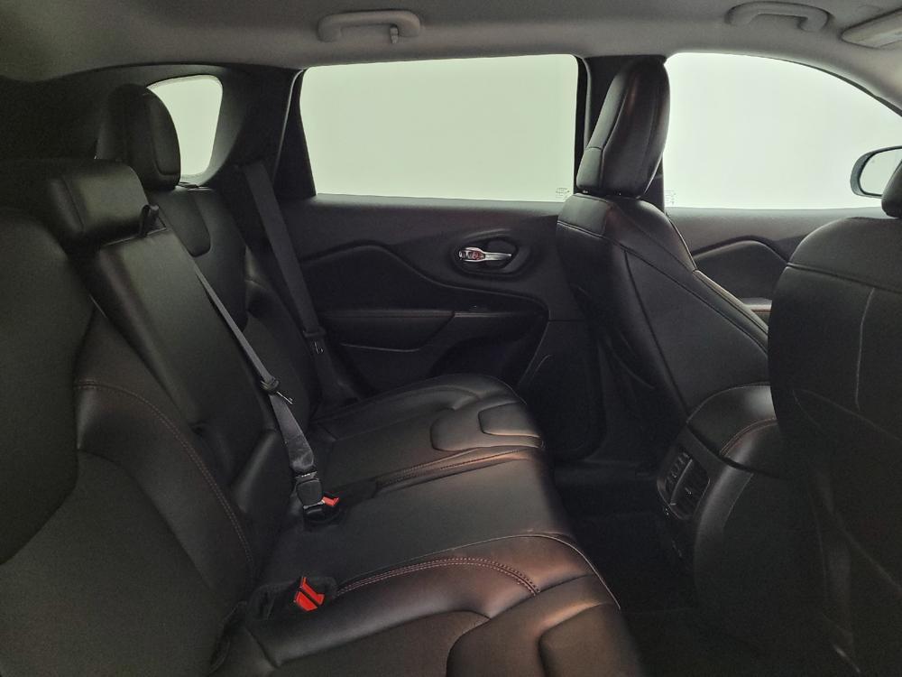 used 2021 Jeep Cherokee car, priced at $25,895