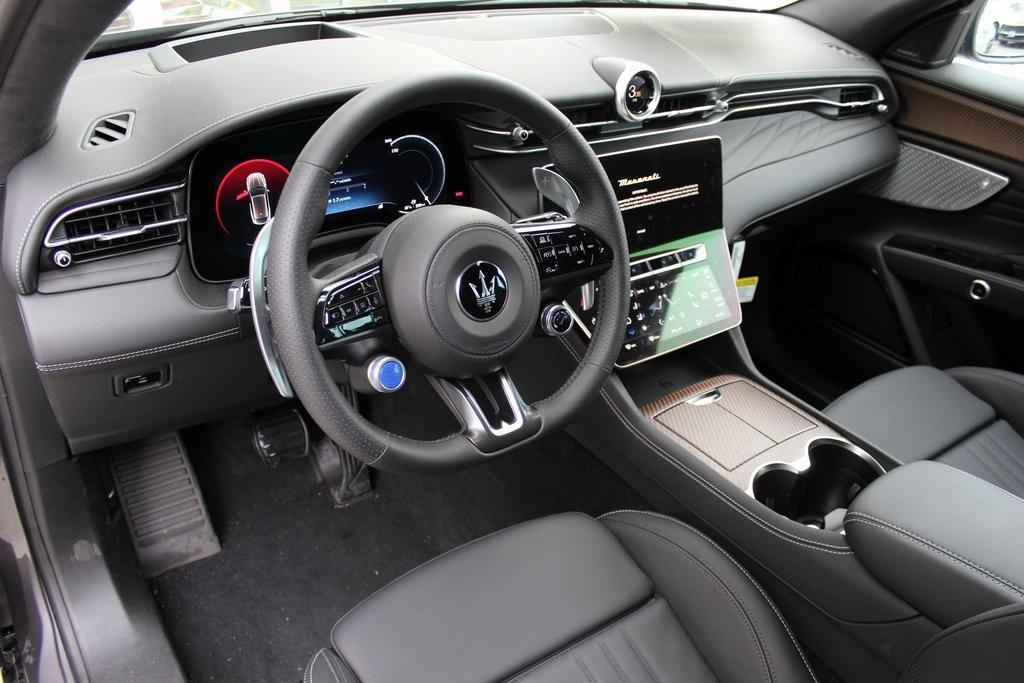 new 2025 Maserati Grecale Folgore car, priced at $109,555