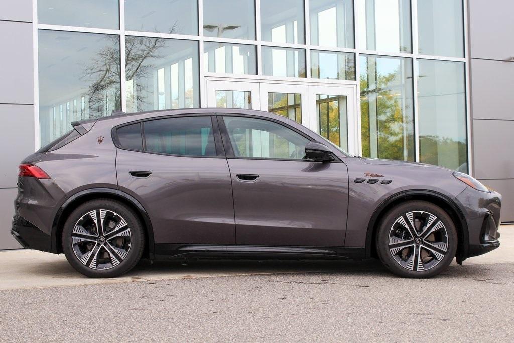 new 2025 Maserati Grecale Folgore car, priced at $109,555