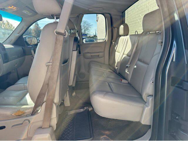 used 2010 GMC Sierra 1500 car, priced at $11,997