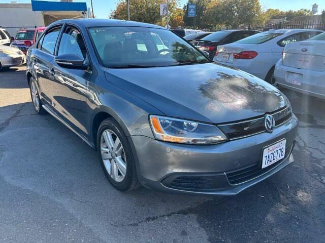 used 2013 Volkswagen Jetta Hybrid car, priced at $9,497