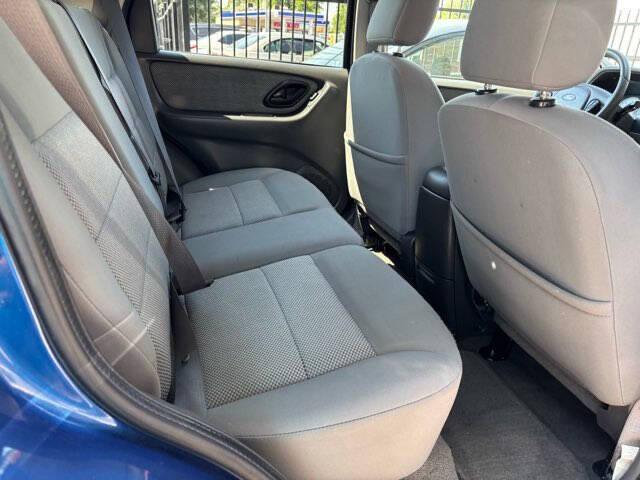 used 2007 Ford Escape Hybrid car, priced at $5,697