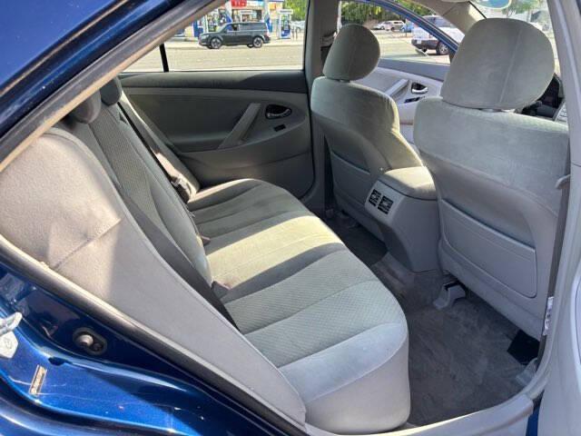 used 2007 Toyota Camry Hybrid car, priced at $7,497