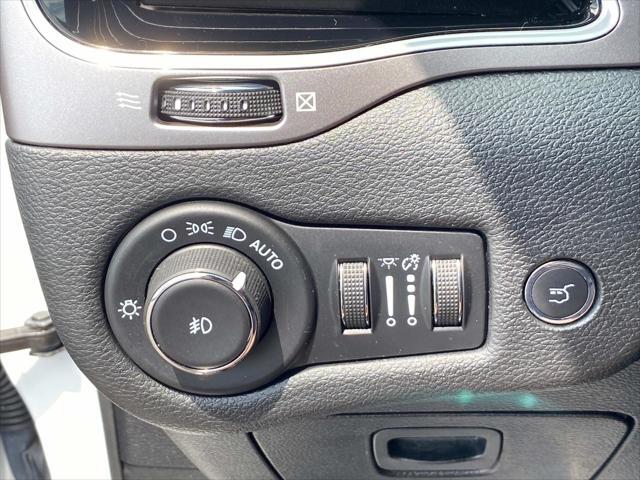 used 2022 Jeep Cherokee car, priced at $27,924
