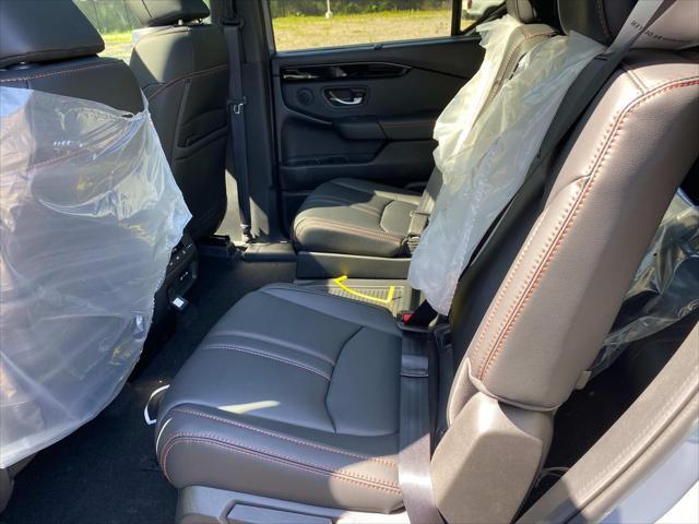 new 2025 Honda Pilot car, priced at $51,305