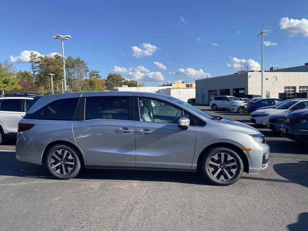 new 2026 Honda Odyssey car, priced at $44,290