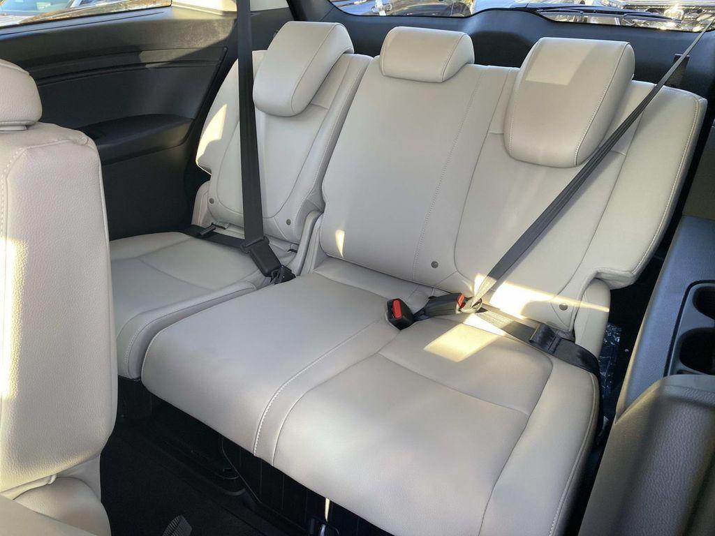 new 2026 Honda Odyssey car, priced at $44,290