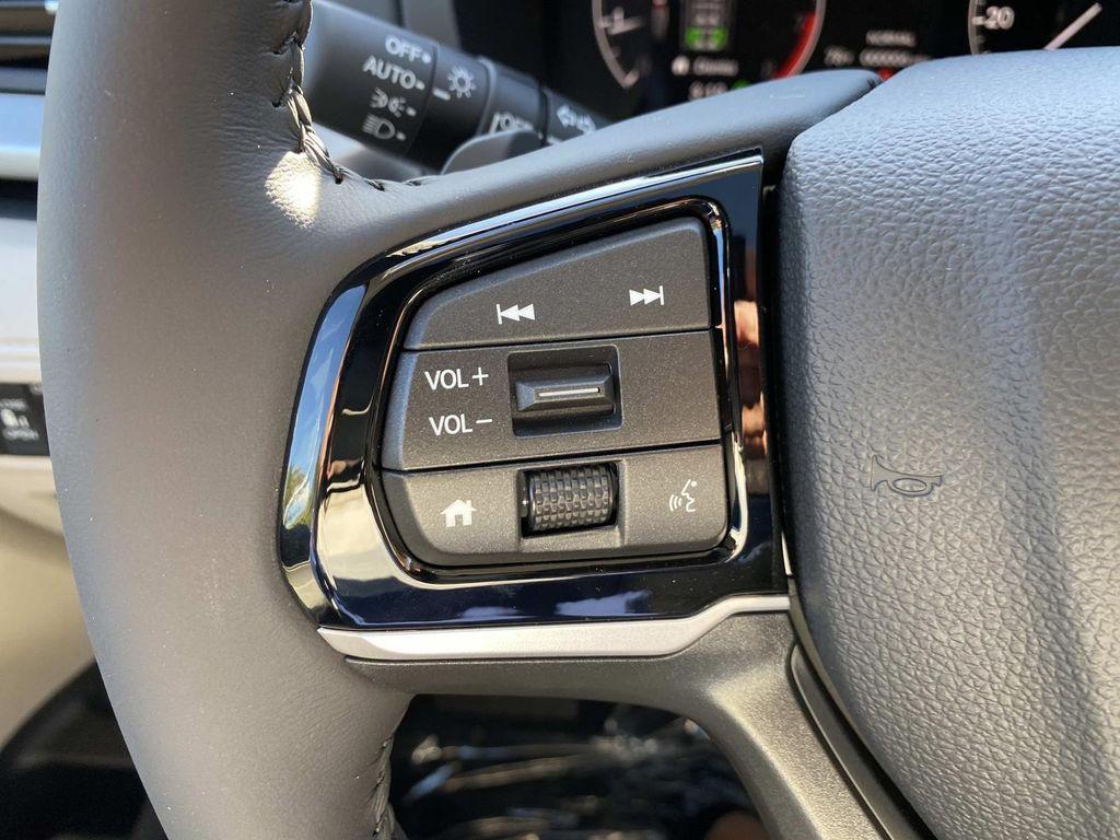 new 2026 Honda Odyssey car, priced at $44,290