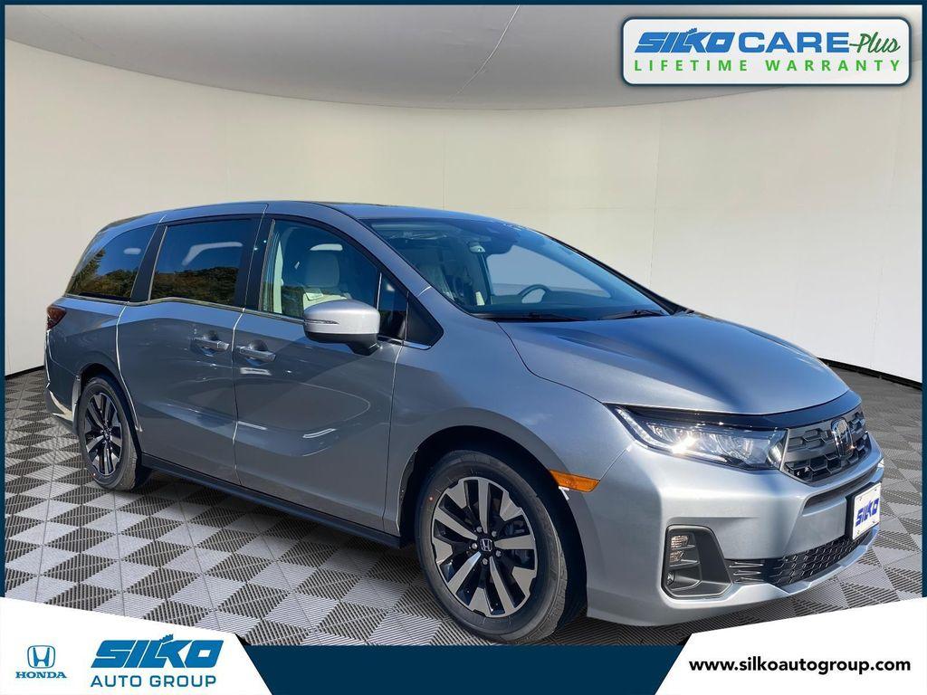 new 2026 Honda Odyssey car, priced at $44,290