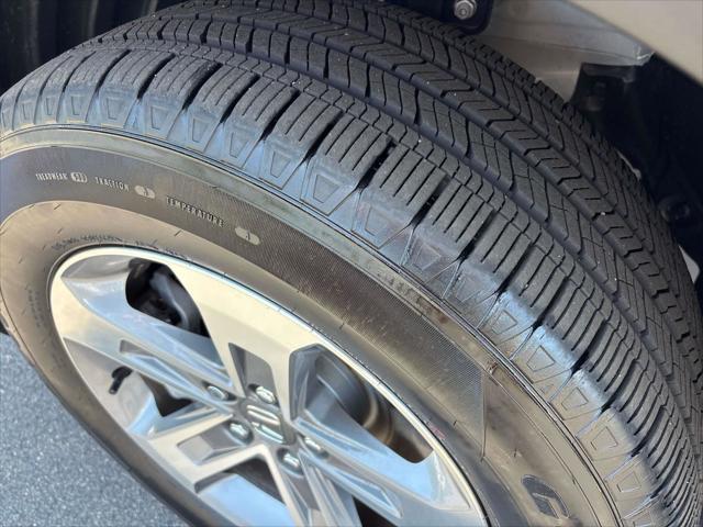 used 2025 Honda Pilot car, priced at $44,444