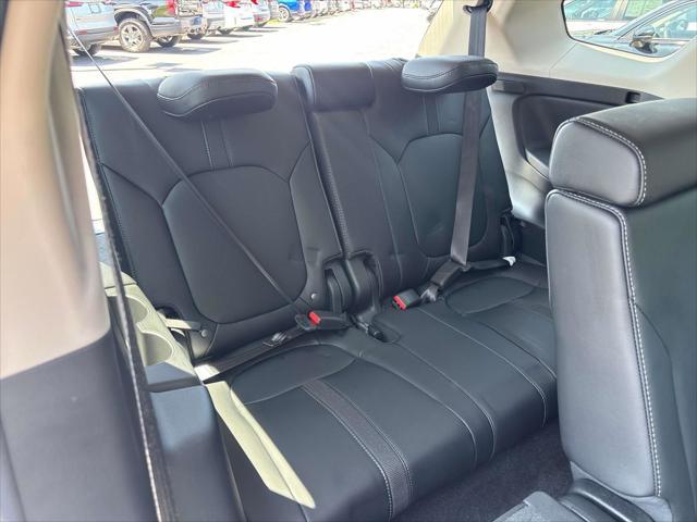 used 2025 Honda Pilot car, priced at $44,444