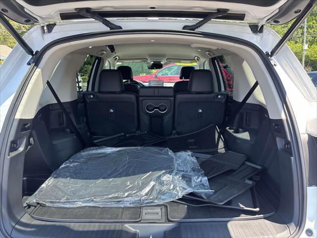 used 2025 Honda Pilot car, priced at $44,444