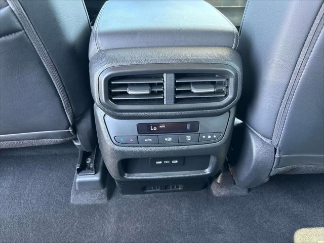 used 2025 Honda Pilot car, priced at $44,444