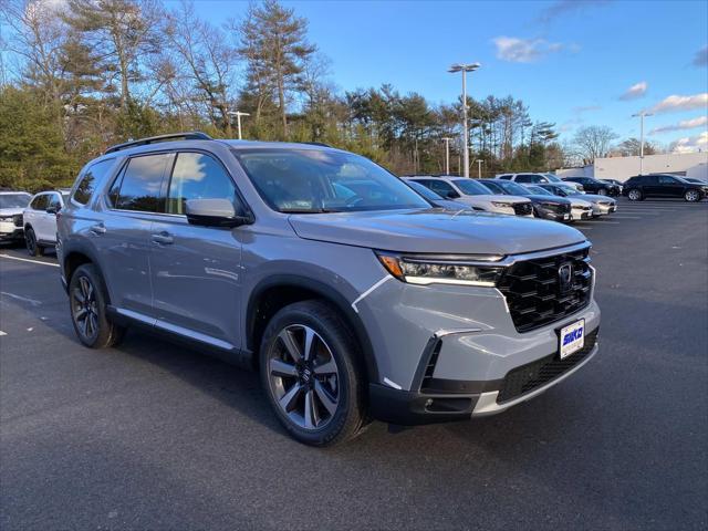 new 2025 Honda Pilot car, priced at $54,930