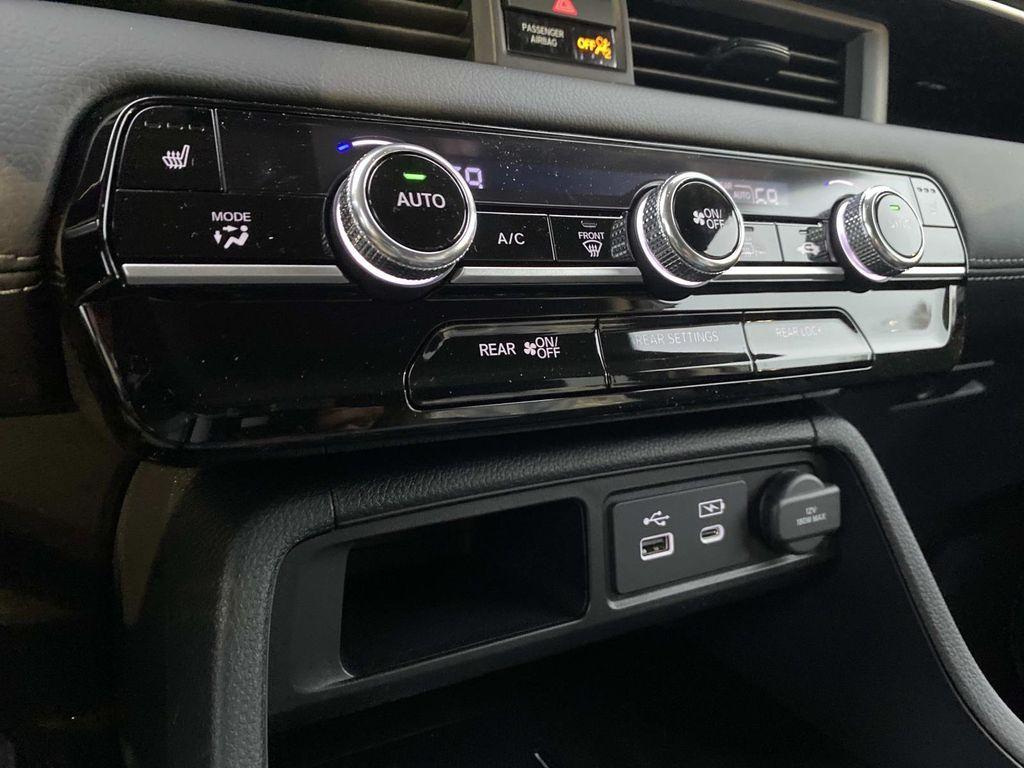 new 2025 Honda Pilot car, priced at $47,095