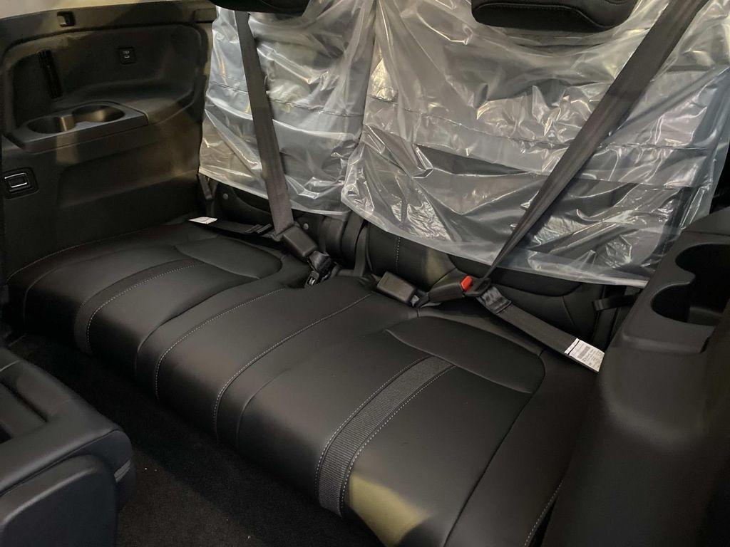 new 2025 Honda Pilot car, priced at $47,095