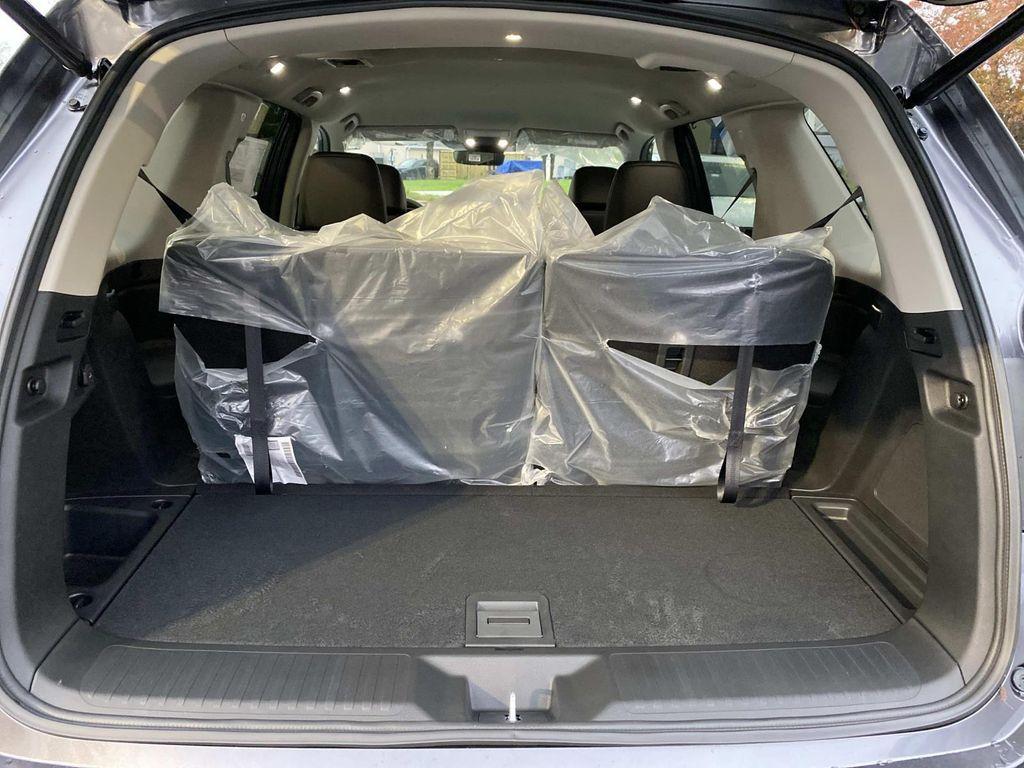 new 2025 Honda Pilot car, priced at $47,095