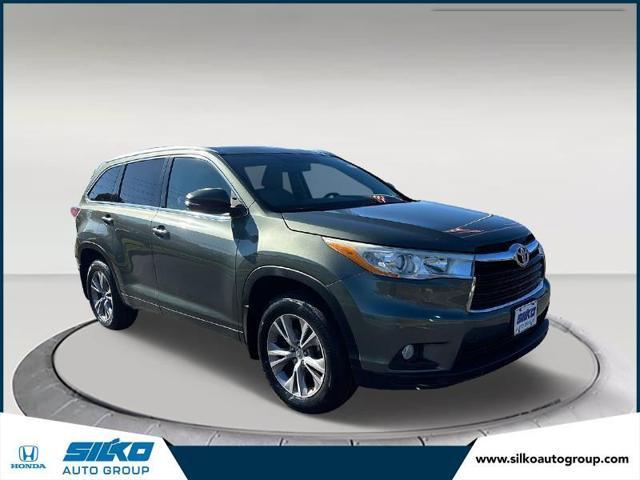 used 2014 Toyota Highlander car, priced at $19,839