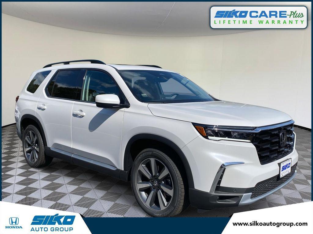 new 2025 Honda Pilot car, priced at $54,985