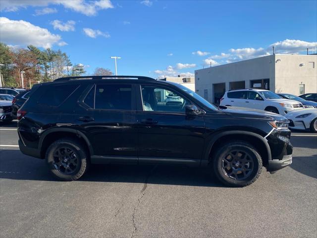 new 2025 Honda Pilot car, priced at $50,795