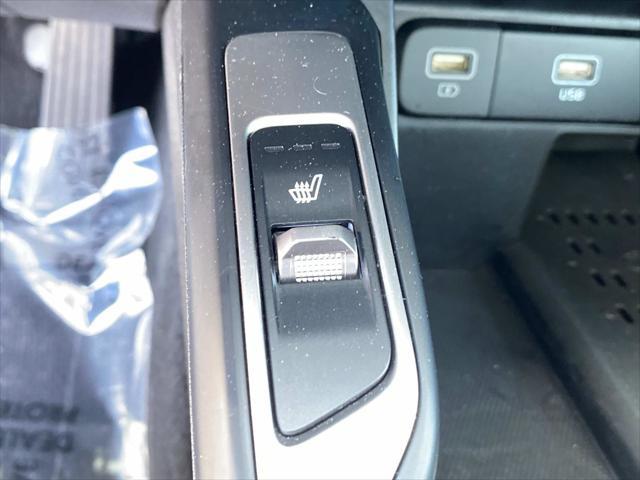 used 2023 Kia Sorento car, priced at $30,972