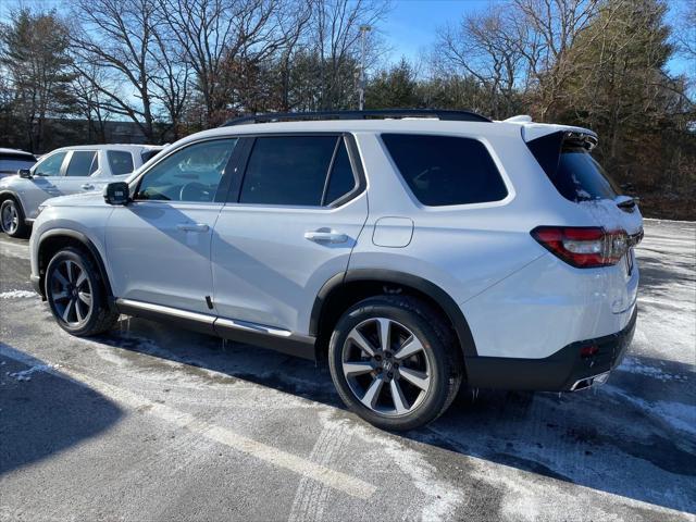 new 2025 Honda Pilot car, priced at $54,930