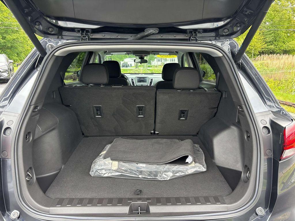 used 2022 Chevrolet Equinox car, priced at $19,404