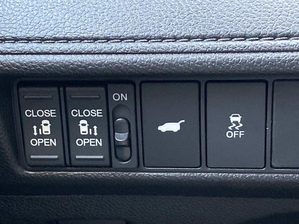 new 2026 Honda Odyssey car, priced at $44,290