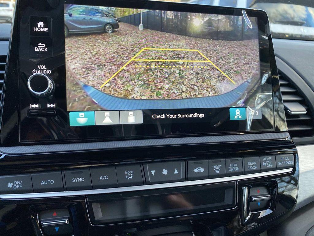 new 2026 Honda Odyssey car, priced at $44,290