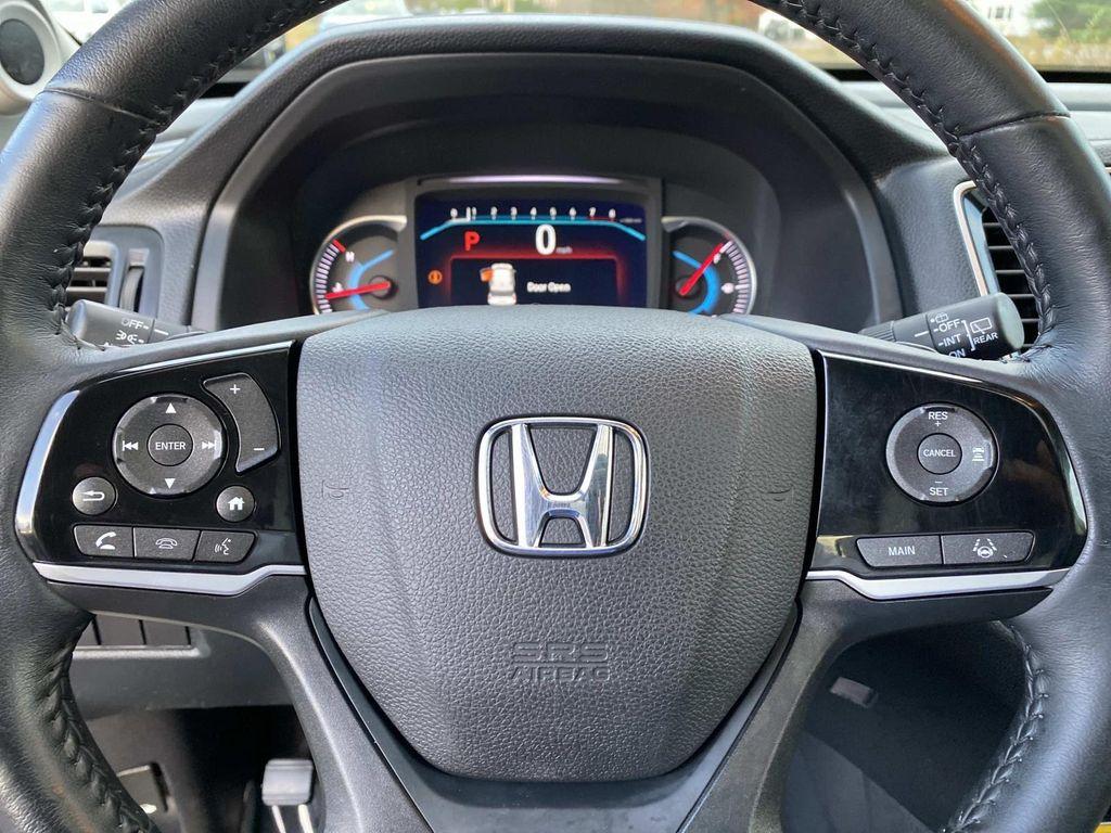 used 2022 Honda Pilot car, priced at $33,971