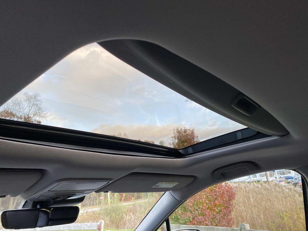 used 2022 Honda Pilot car, priced at $33,971