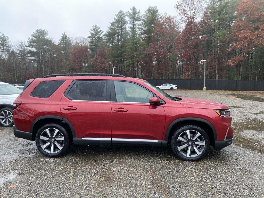 new 2025 Honda Pilot car, priced at $55,030