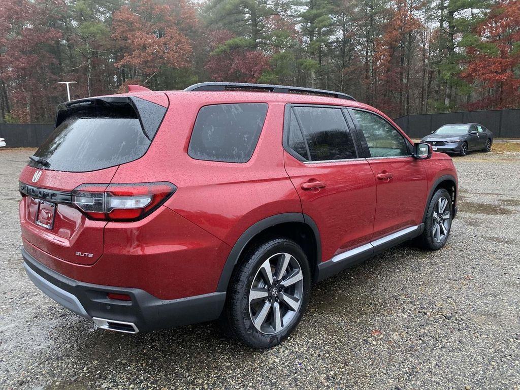 new 2025 Honda Pilot car, priced at $55,030