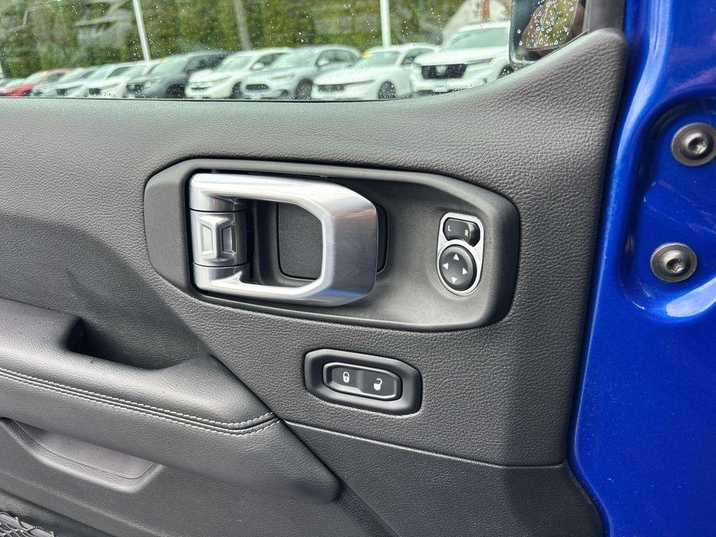 used 2020 Jeep Wrangler Unlimited car, priced at $26,424