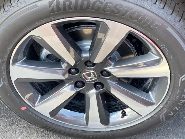 new 2025 Honda Pilot car, priced at $56,705