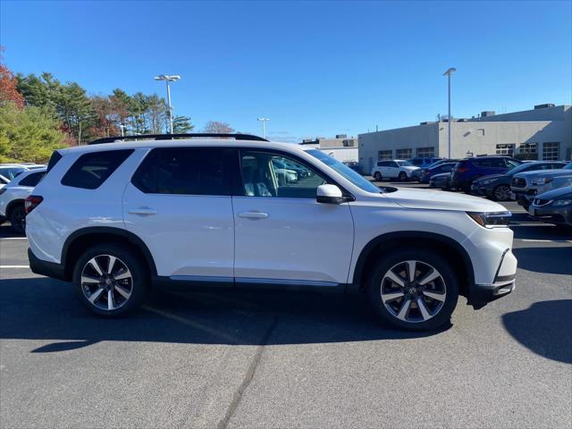 new 2025 Honda Pilot car, priced at $51,450