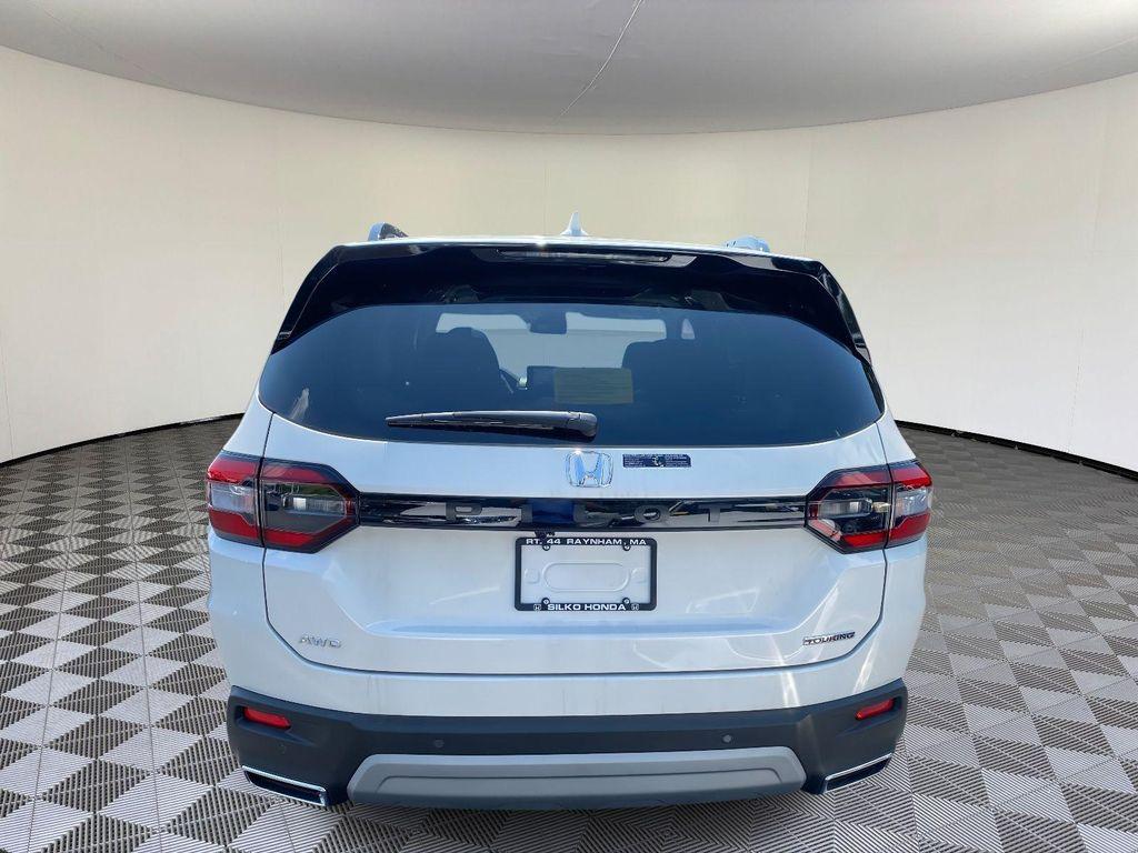 new 2025 Honda Pilot car, priced at $53,405