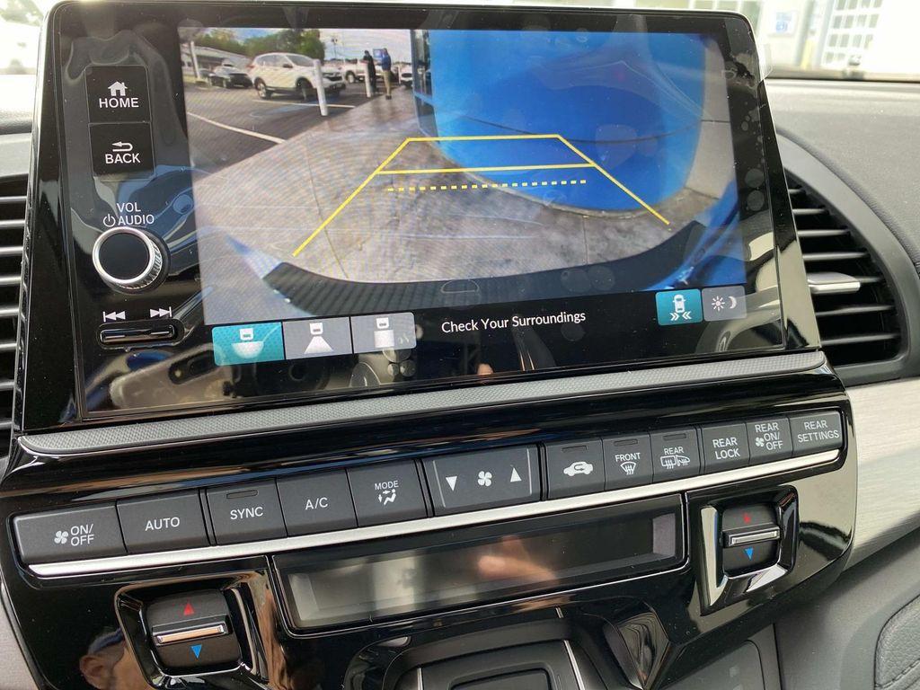 new 2026 Honda Odyssey car, priced at $44,290
