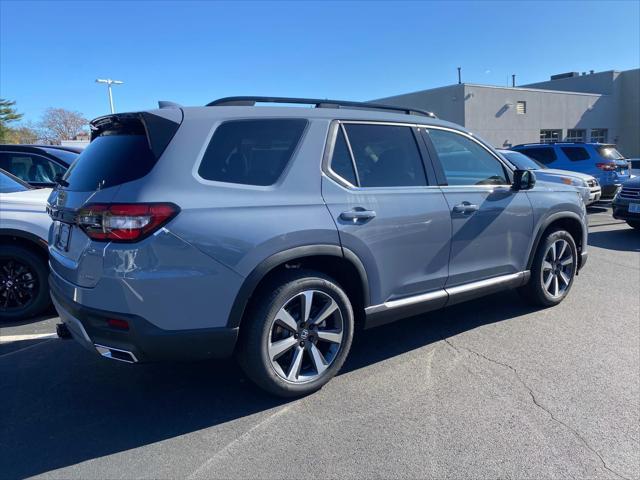 new 2025 Honda Pilot car, priced at $56,650