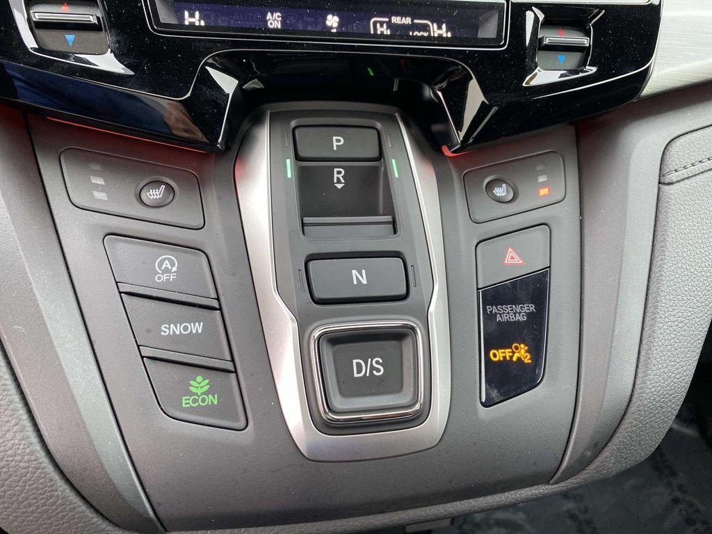 used 2025 Honda Odyssey car, priced at $39,513