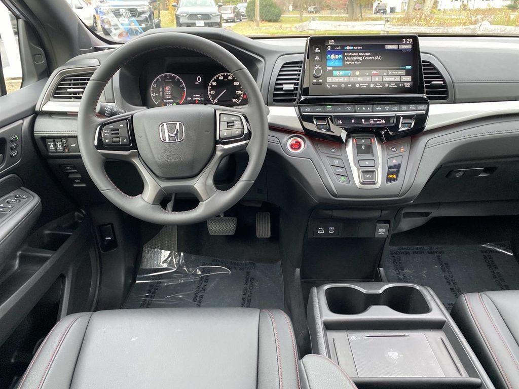 used 2025 Honda Odyssey car, priced at $39,513