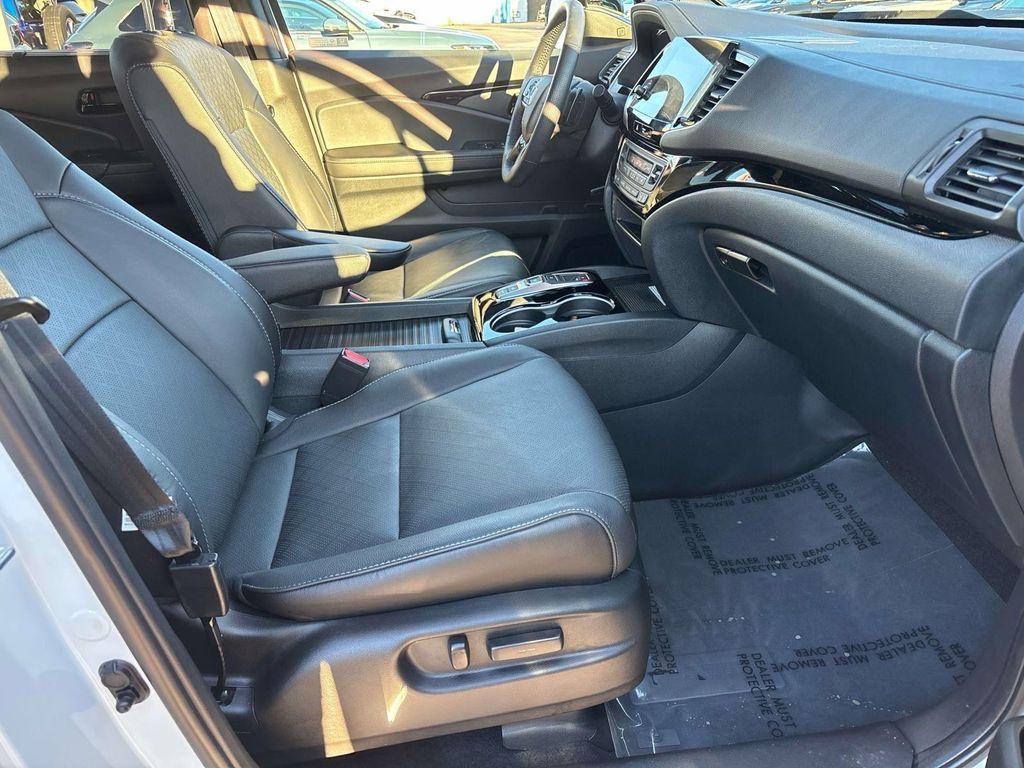 used 2022 Honda Passport car, priced at $37,660