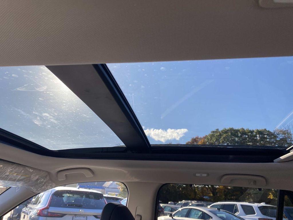 new 2025 Honda Pilot car, priced at $52,995