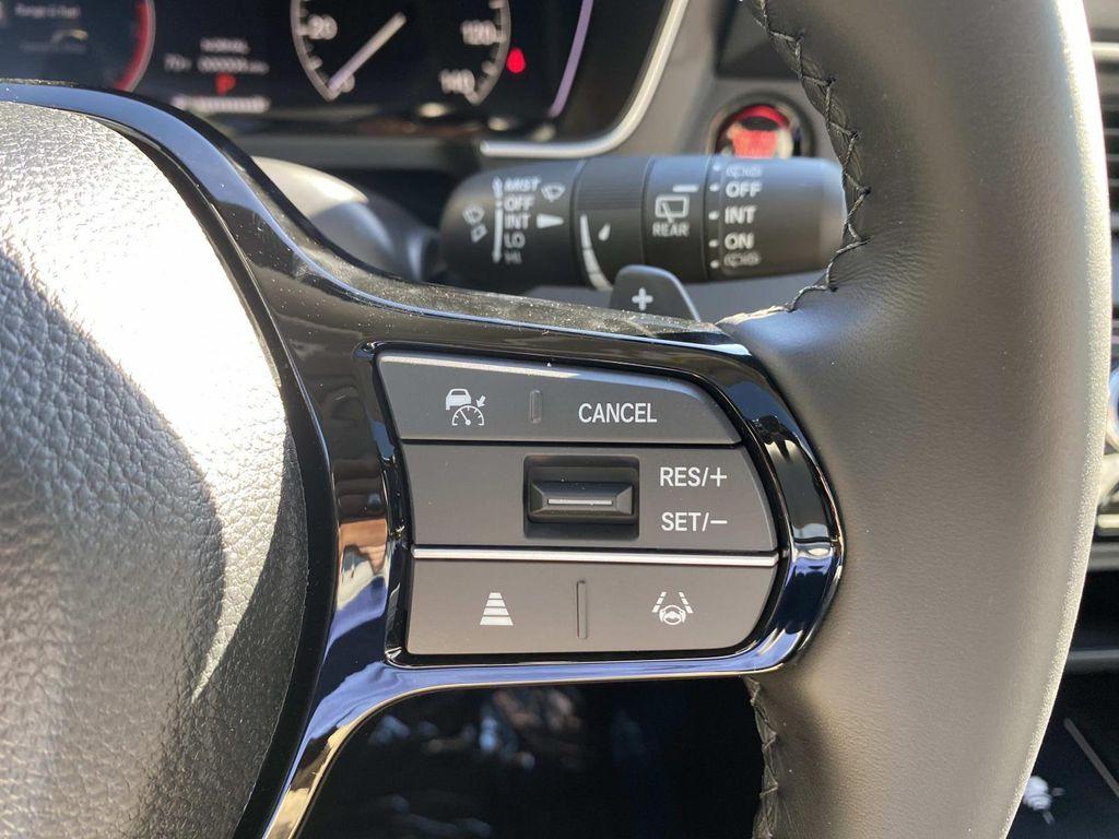 new 2025 Honda Pilot car, priced at $52,995